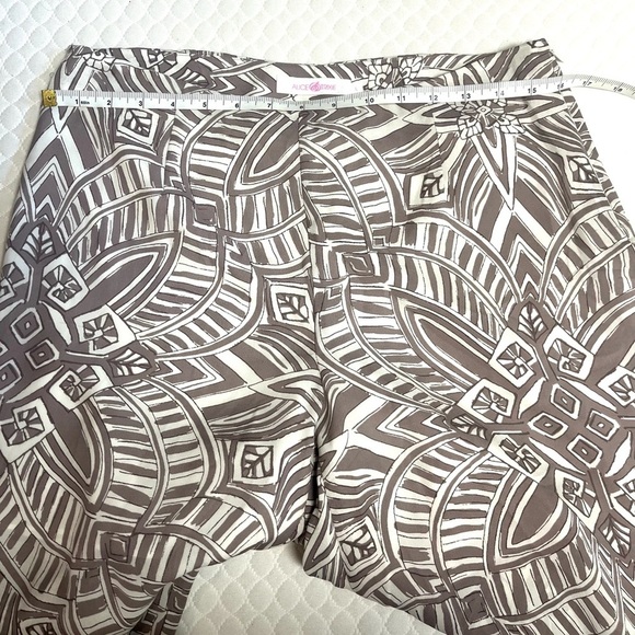 Alice & Trixie Silk Wide Leg Pants In Brown and Cream Earthy Tones
Size Large - Picture 4 of 5